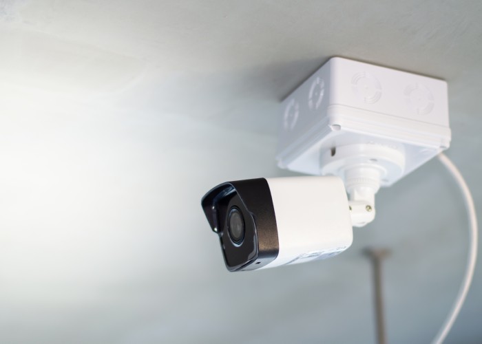 Why should you install security cameras in your business? DIY Home